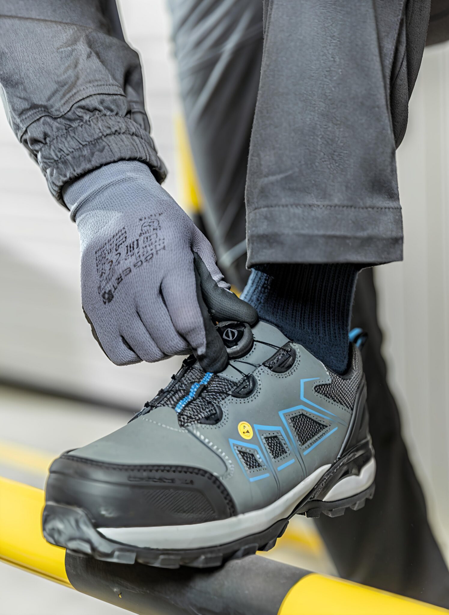 FOOTWEAR