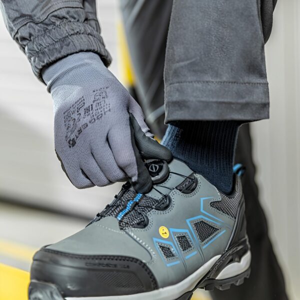 FOOTWEAR